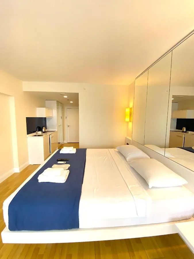 Orbi City Your Seaside Aparthotel Батуми 4*,