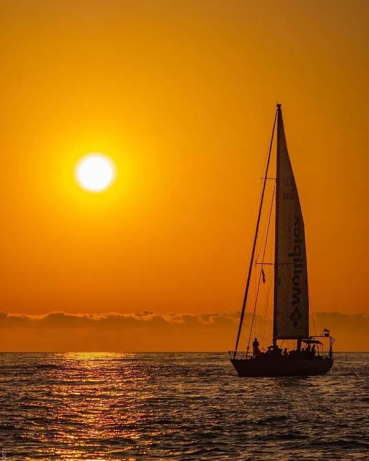 Orbi City Your Seaside Aparthotel Батуми